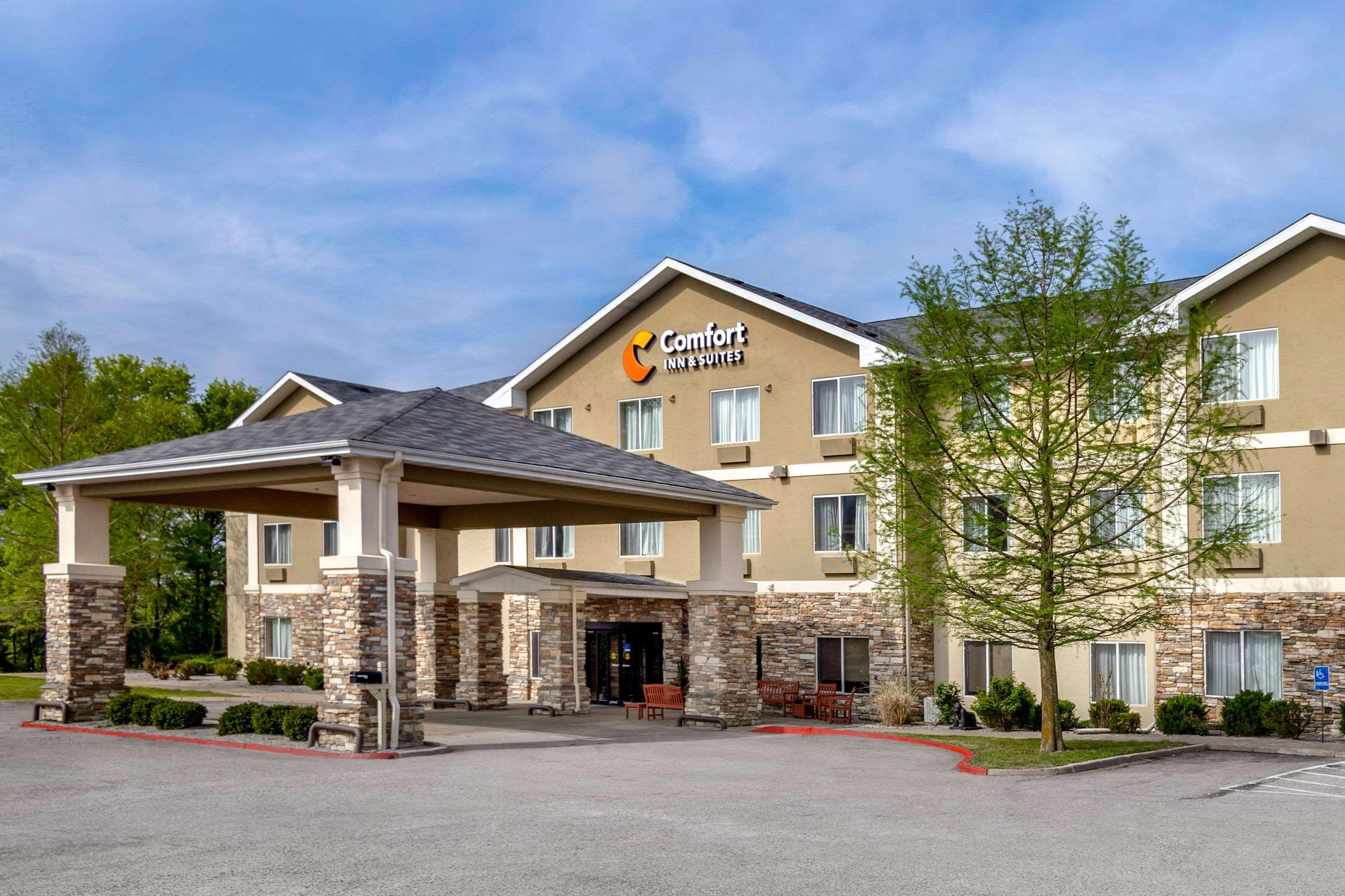 Comfort Inn & Suites Pittsburg Exterior photo